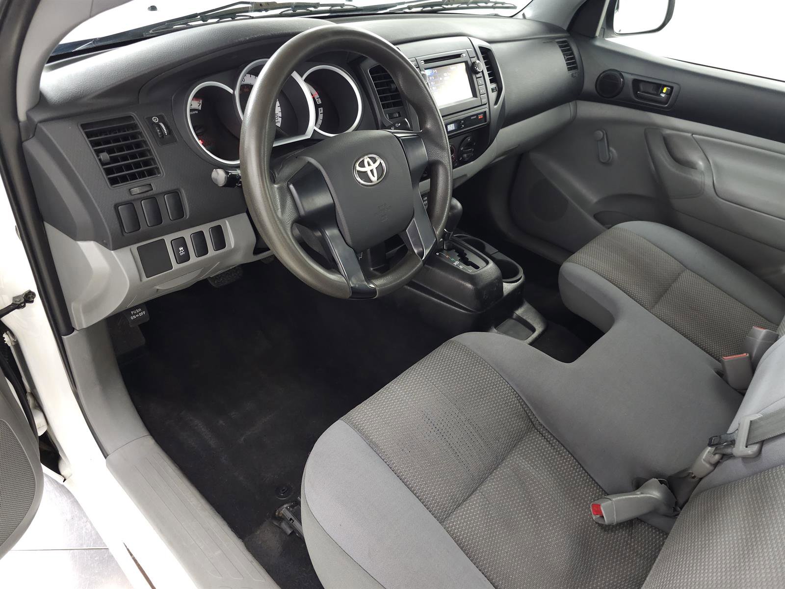 Used 2013 Toyota Tacoma 2WD Regular Cab image 12