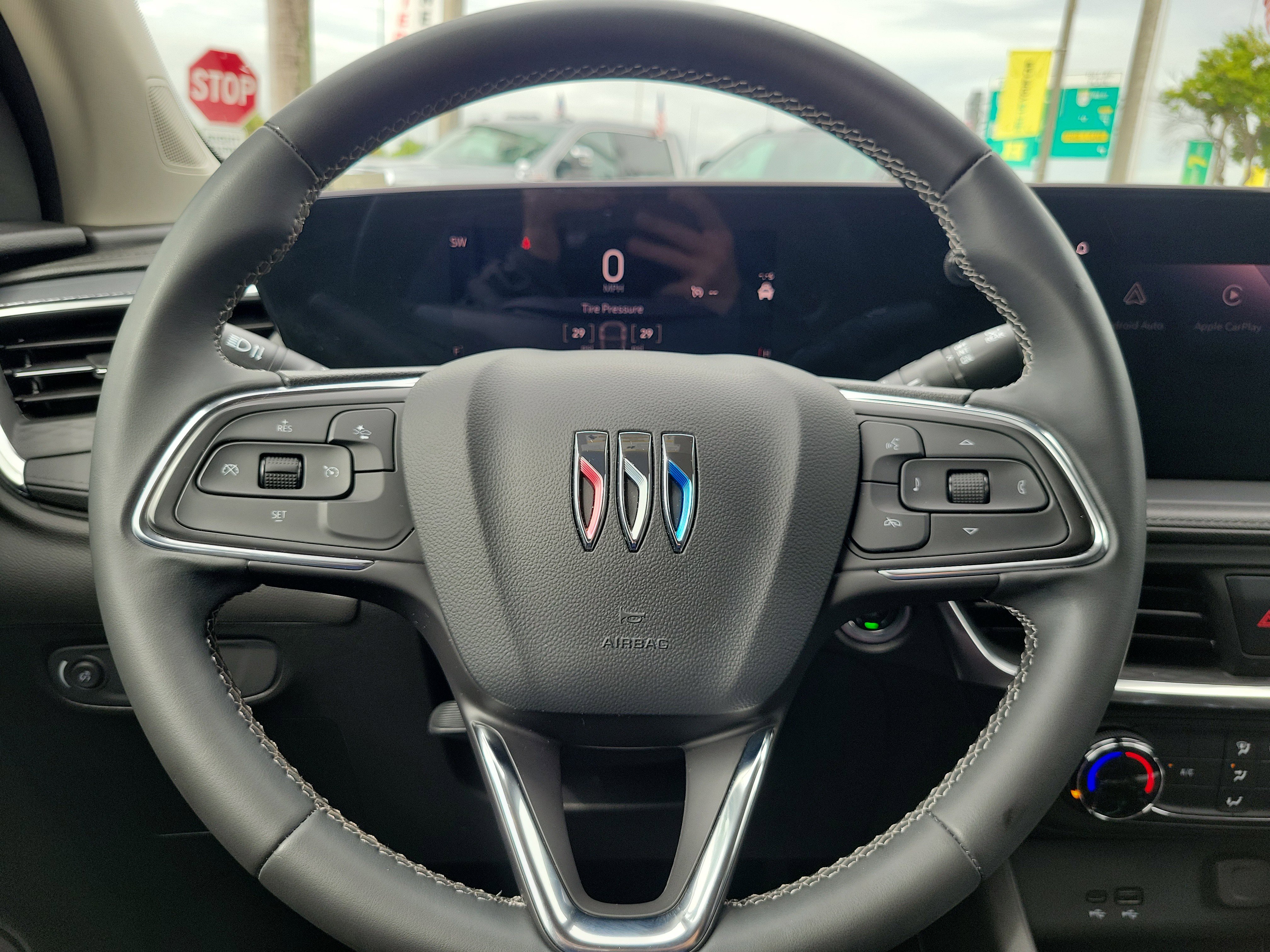 Used 2024 Buick Encore GX Preferred image 15