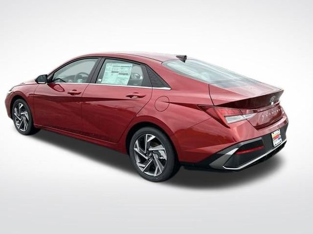 New 2025 Hyundai Elantra Limited image 3