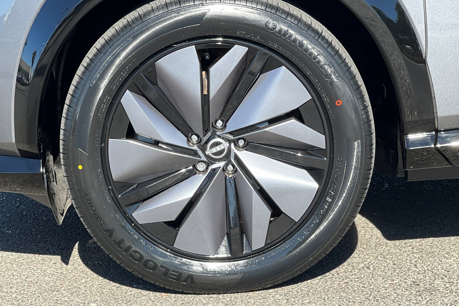 Certified 2023 Nissan Ariya FWD image 33