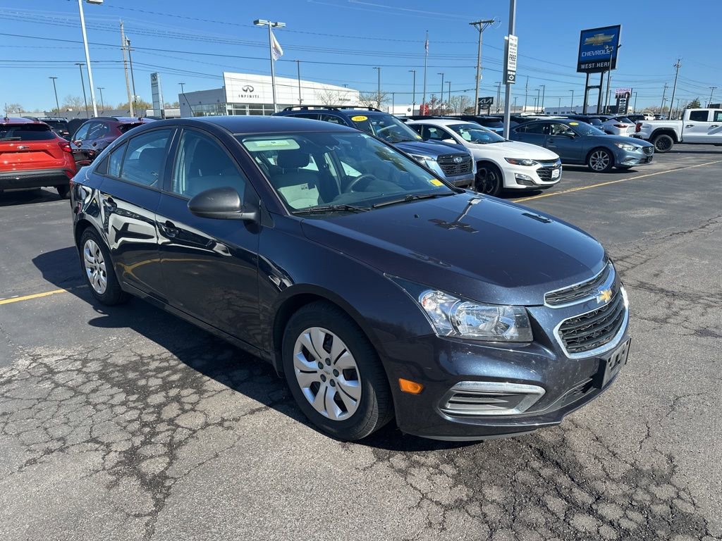 Used 2015 Chevrolet Cruze LS FWD image 1