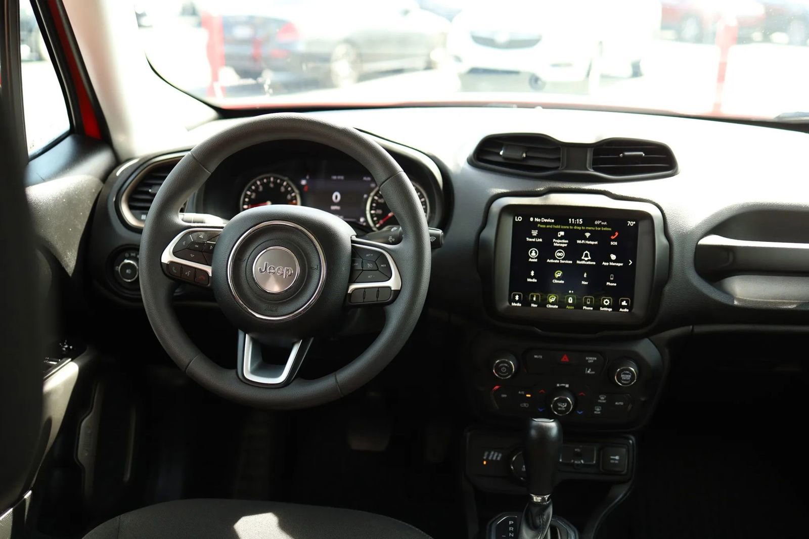 Used 2023 Jeep Renegade Latitude AWD/4WD image 34