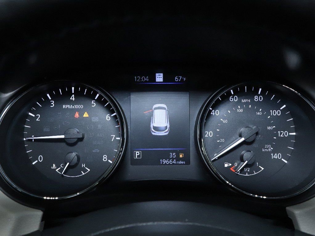 Certified 2022 Nissan Rogue Sport SL w/ Premium Package image 27