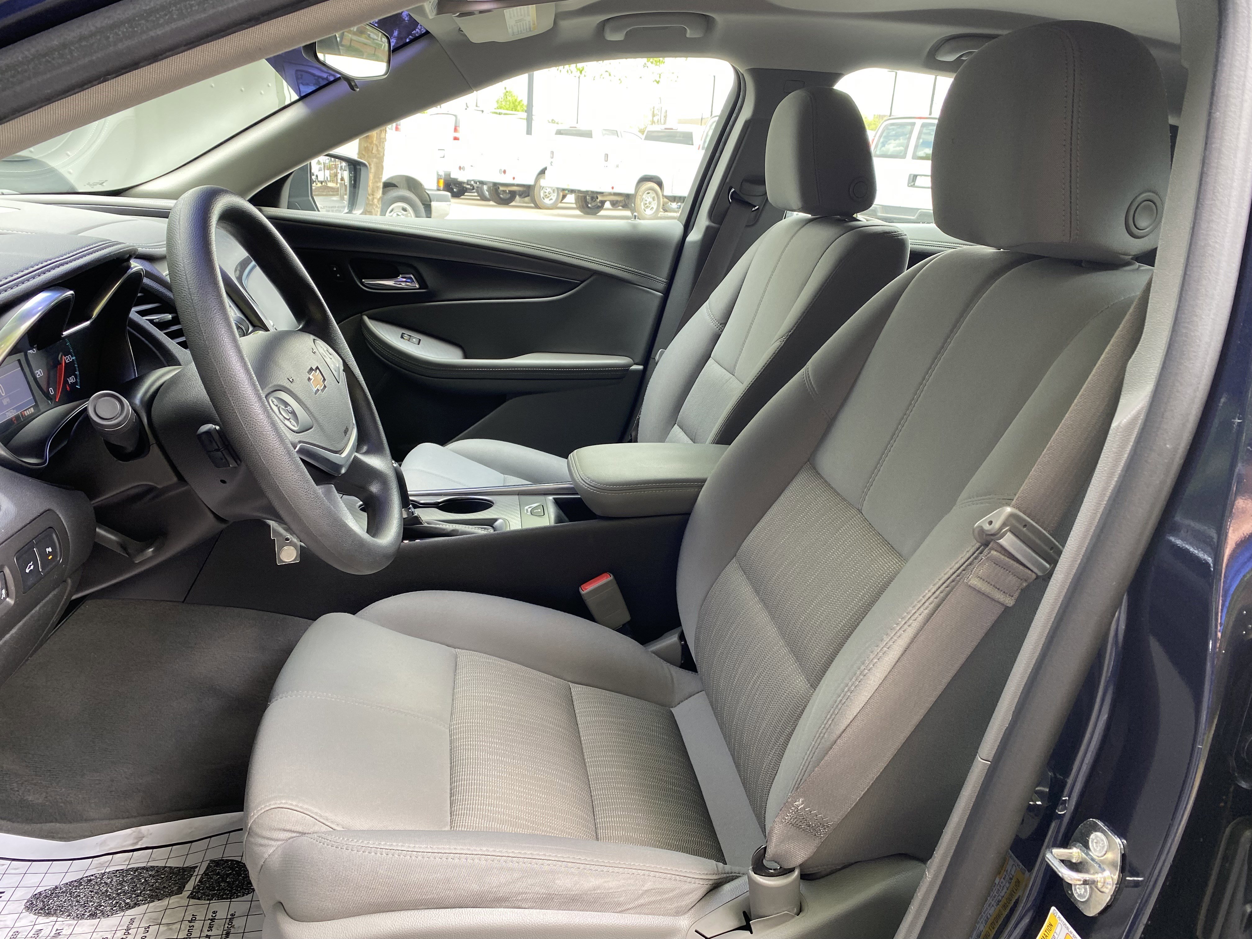 Used 2015 Chevrolet Impala LS w/ LS Convenience Package image 15