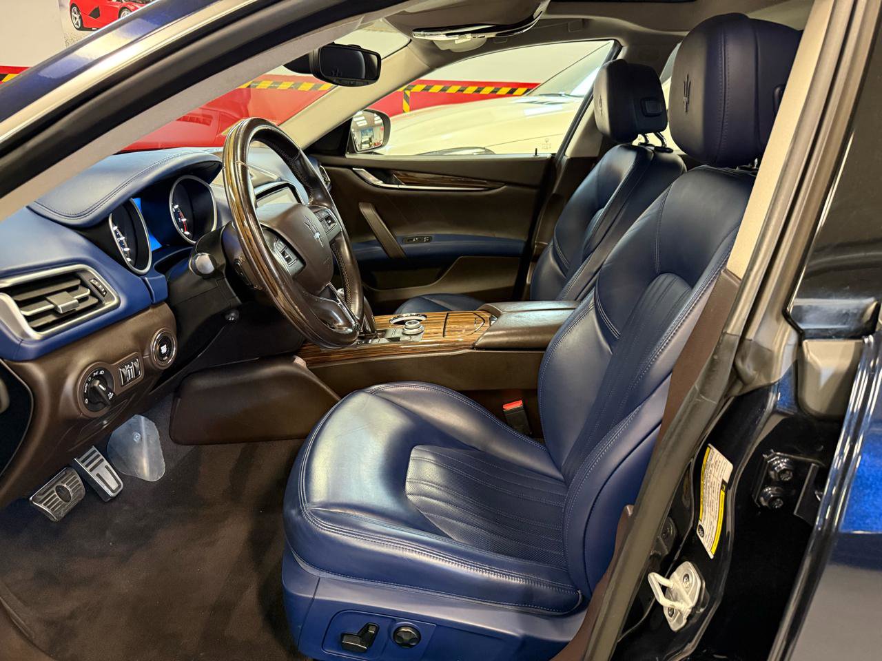 Used 2019 Maserati Ghibli S GranLusso AWD/4WD image 27