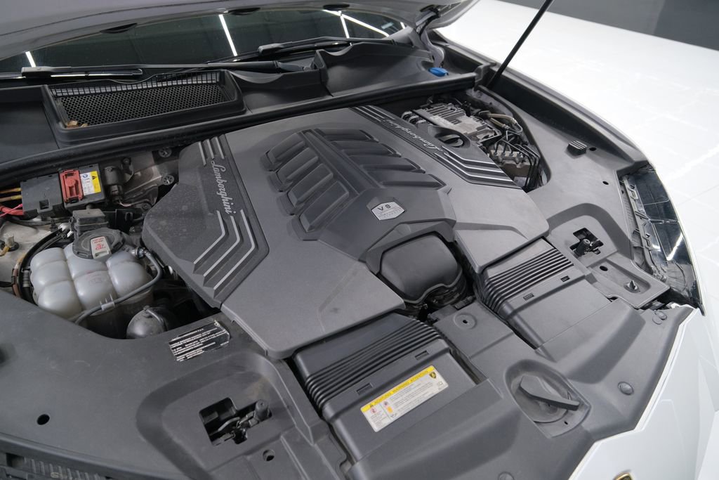Used 2021 Lamborghini Urus image 65