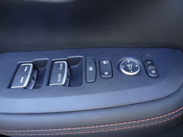 Used 2025 Honda HR-V Sport image 11