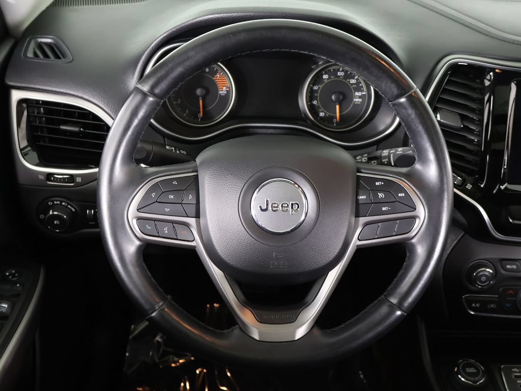 Used 2019 Jeep Cherokee Limited AWD/4WD image 40