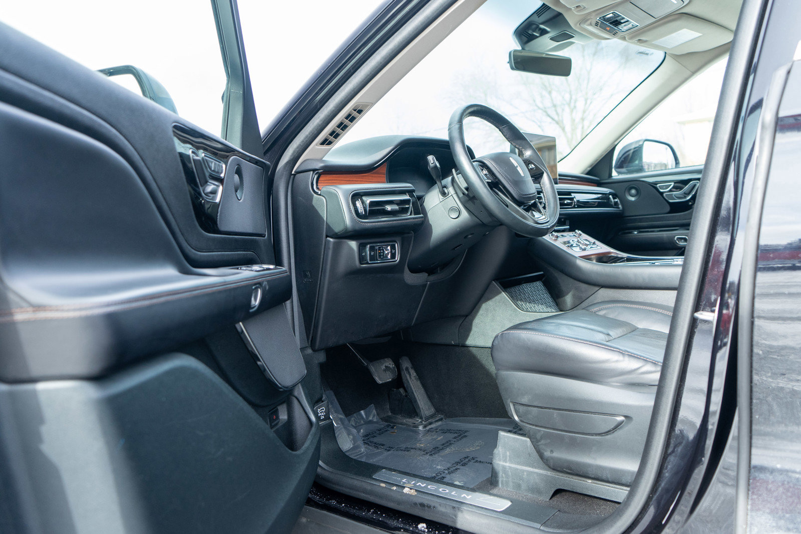 Used 2024 Lincoln Aviator Reserve image 14