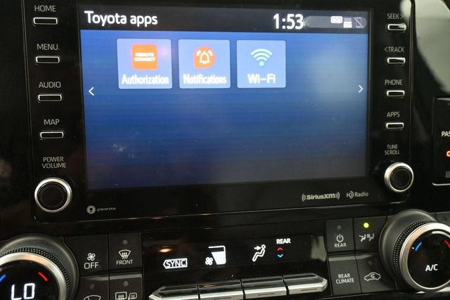 Used 2022 Toyota Highlander XLE AWD/4WD image 12