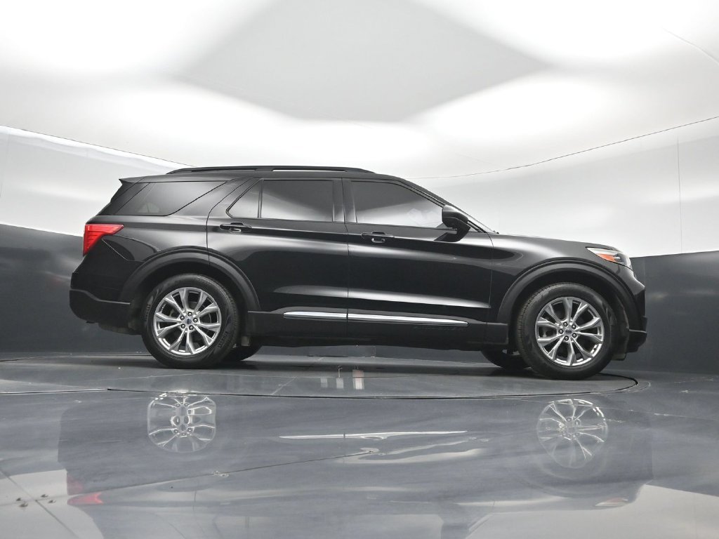 Used 2020 Ford Explorer XLT w/ Equipment Group 202A RWD image 46
