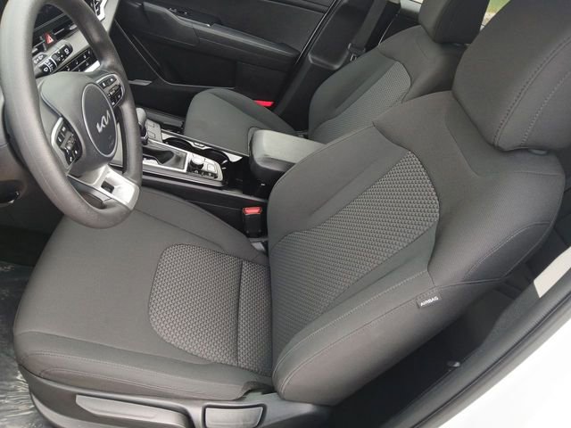 Certified 2025 Kia Sportage LX AWD/4WD image 11