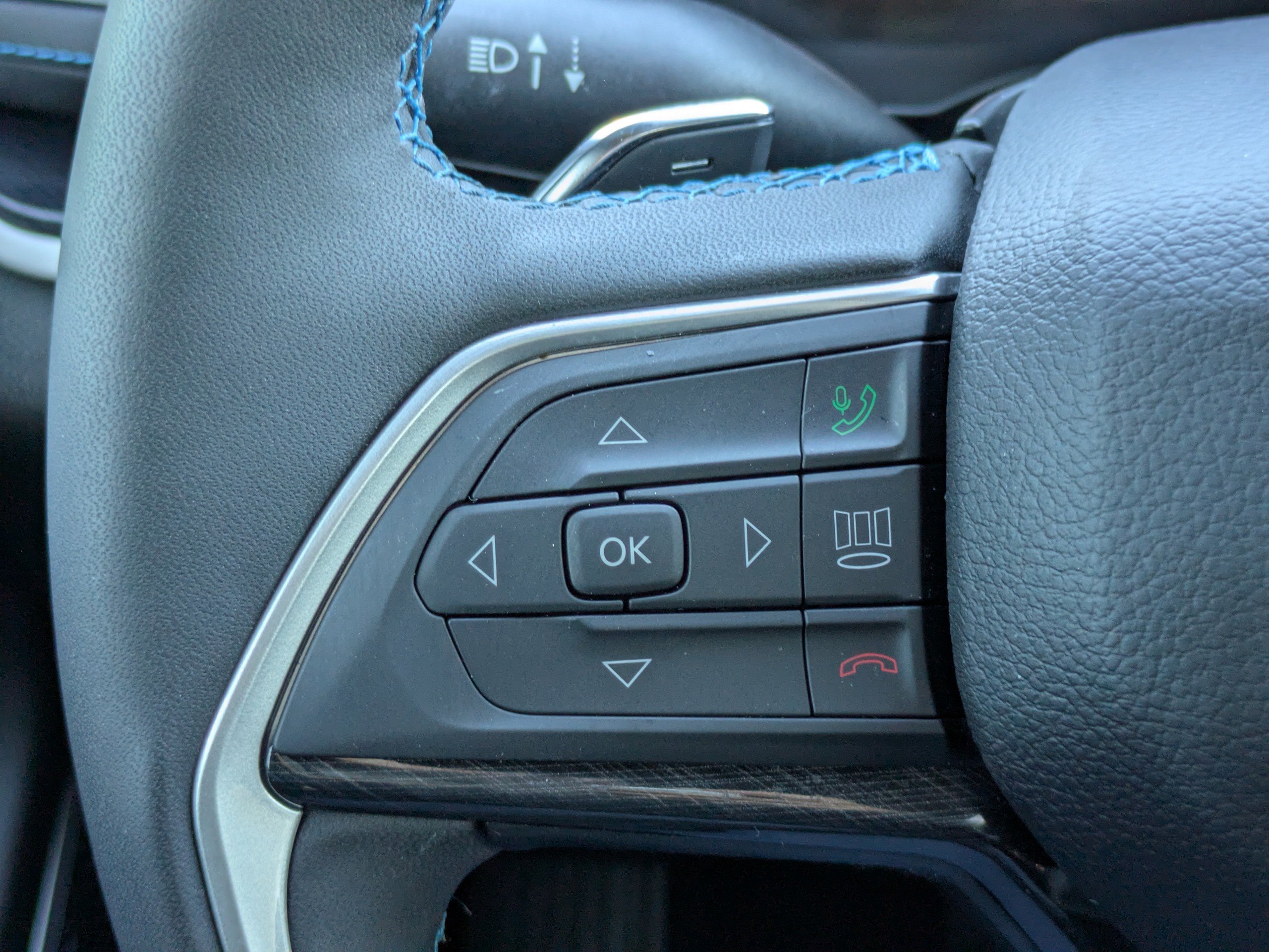 Used 2024 Jeep Grand Cherokee Trailhawk w/ Advanced Protech Group II image 33