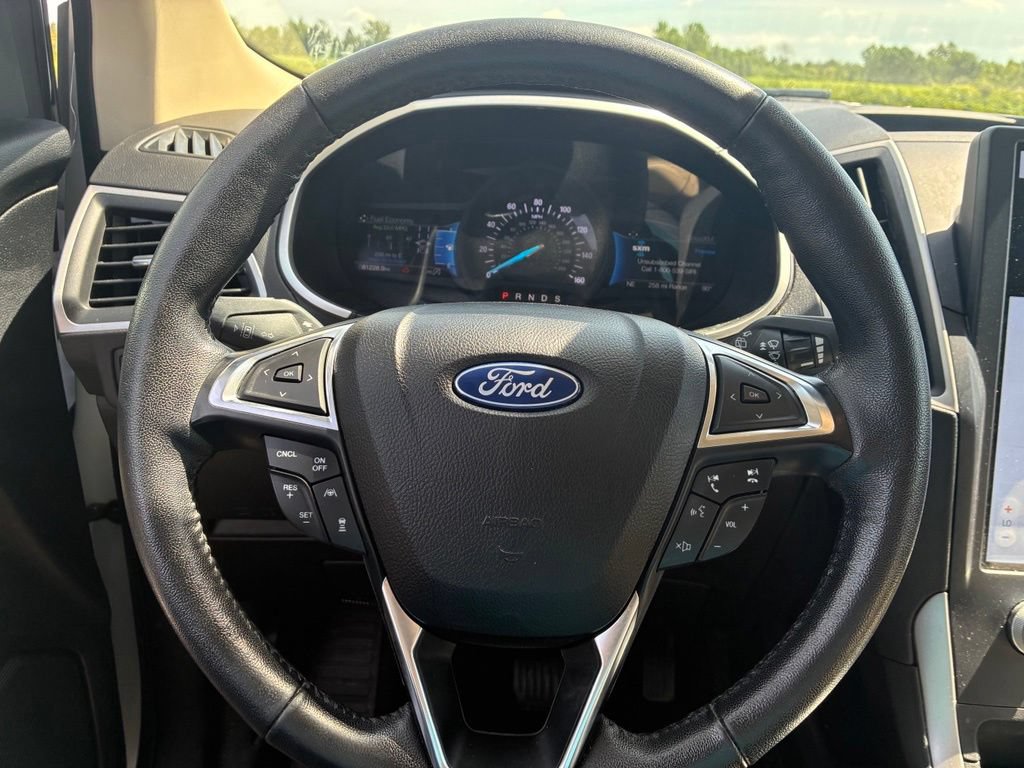 Used 2021 Ford Edge SEL w/ Cargo Accessory Package AWD/4WD image 30
