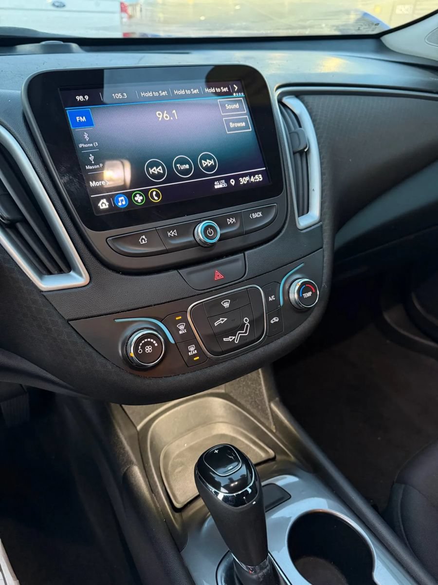 Used 2019 Chevrolet Malibu LS FWD image 15