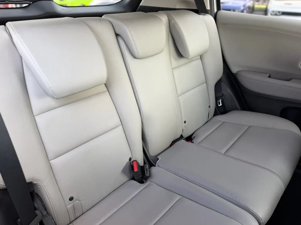 Used 2018 Honda HR-V EX-L image 19