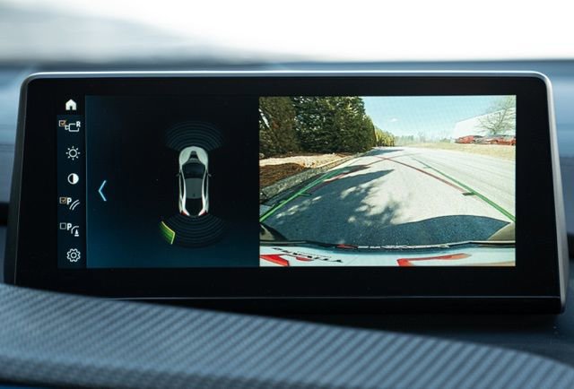 Used 2019 BMW i8 Base image 34