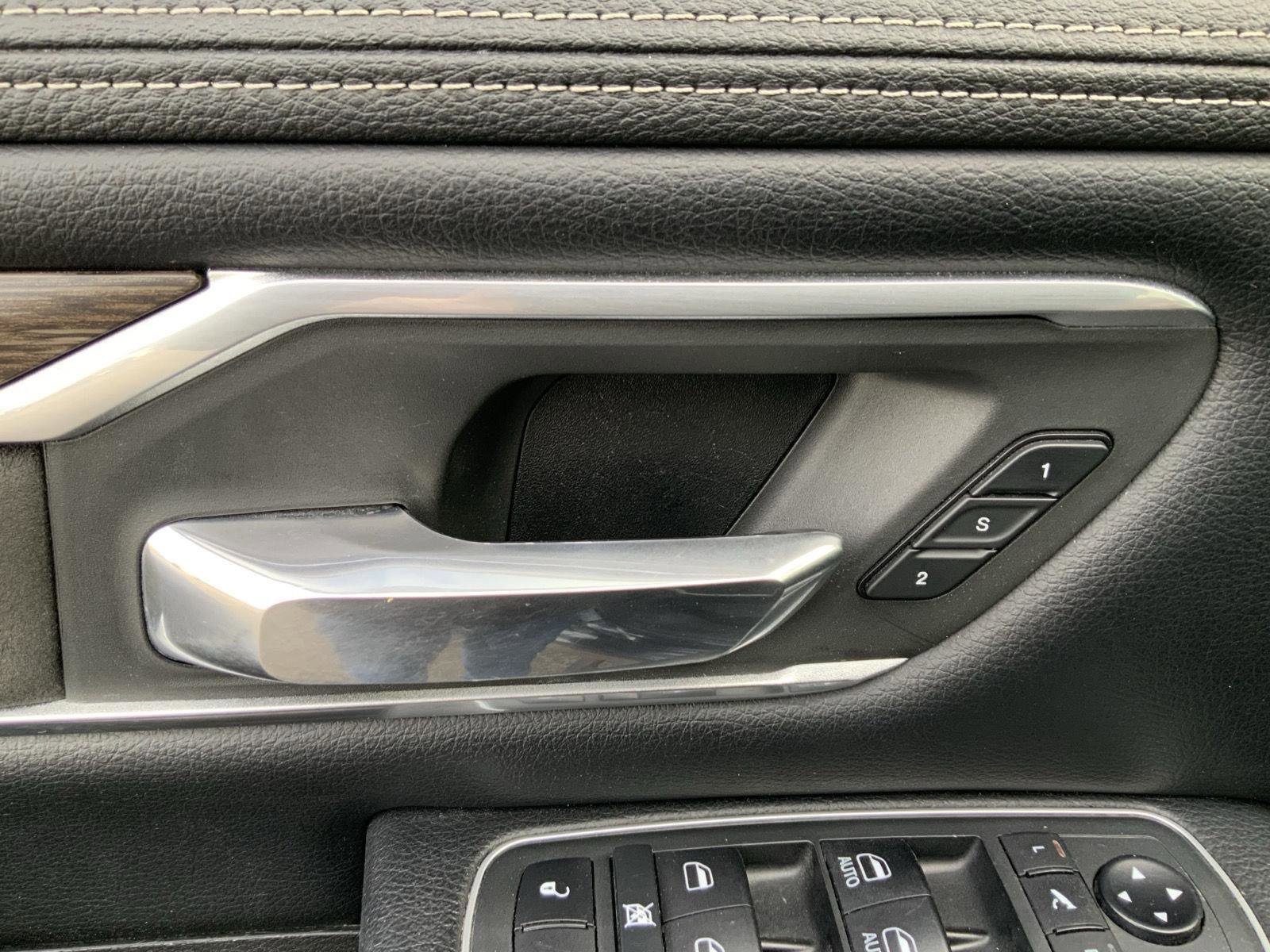 Used 2020 RAM 1500 Laramie image 25