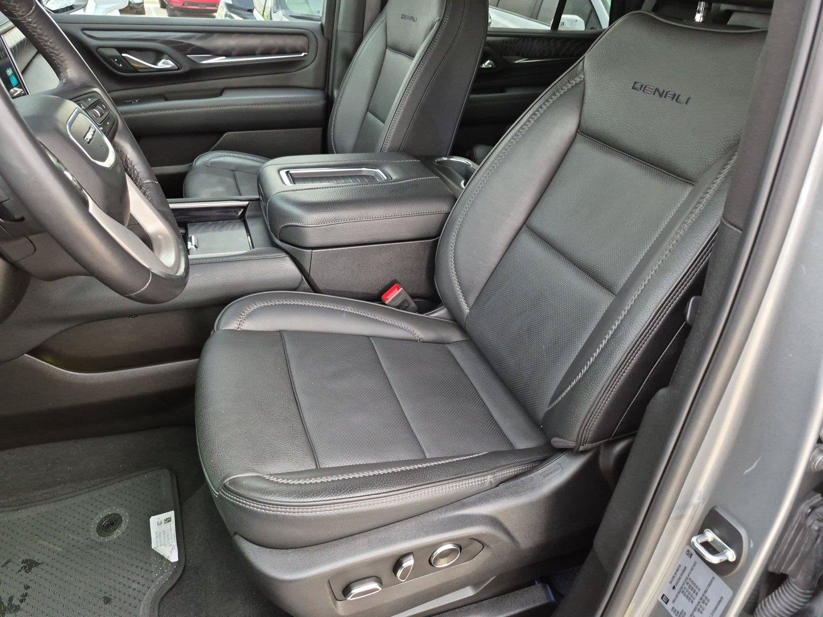 Used 2024 GMC Yukon Denali w/ Advanced Technology Package AWD/4WD image 11
