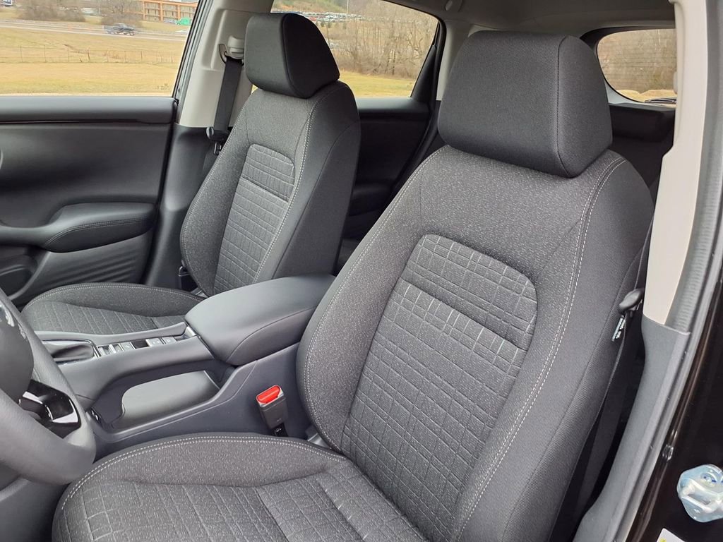 New 2026 Honda HR-V LX image 14