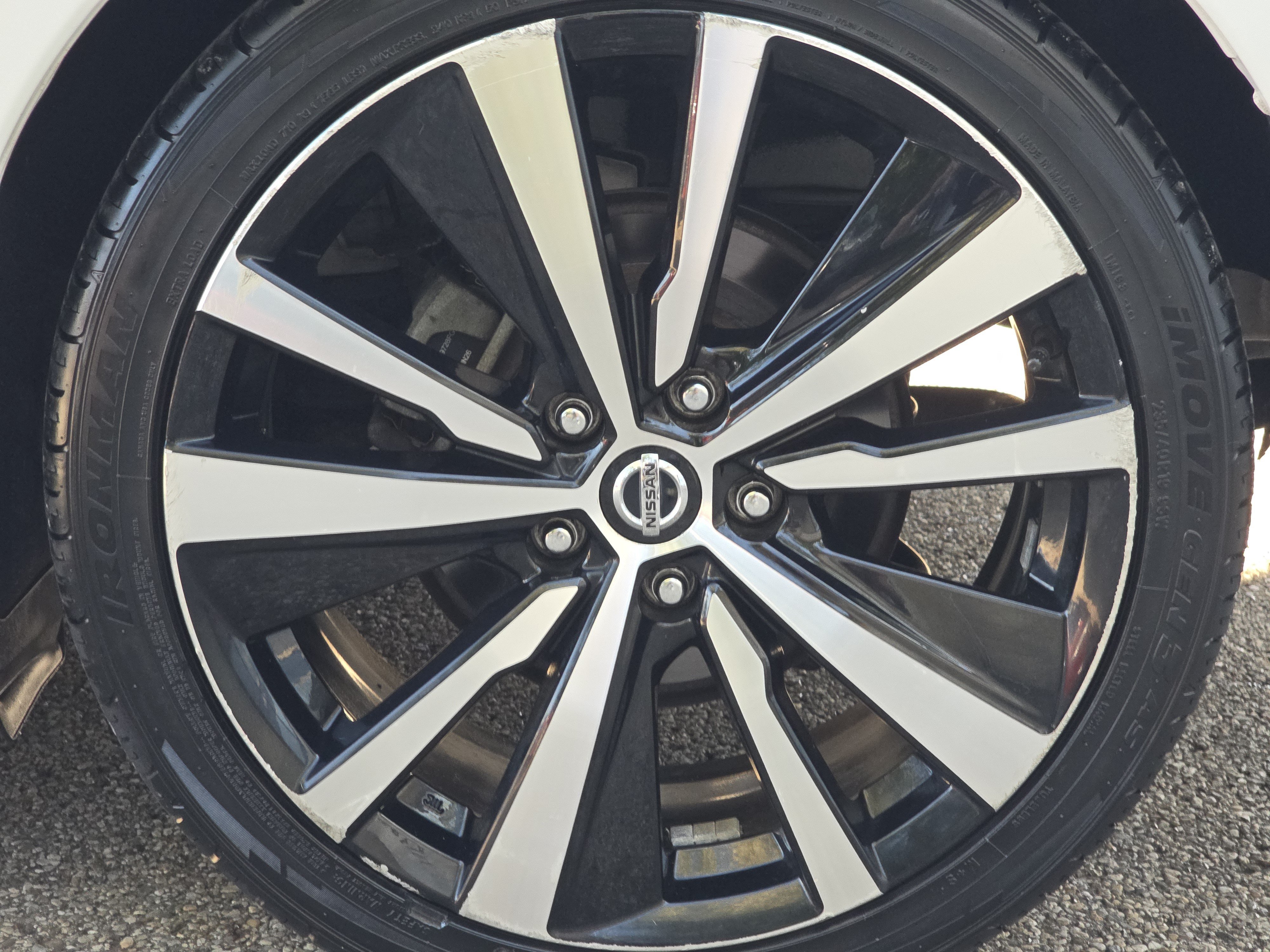Used 2021 Nissan Altima 2.5 SR FWD image 13