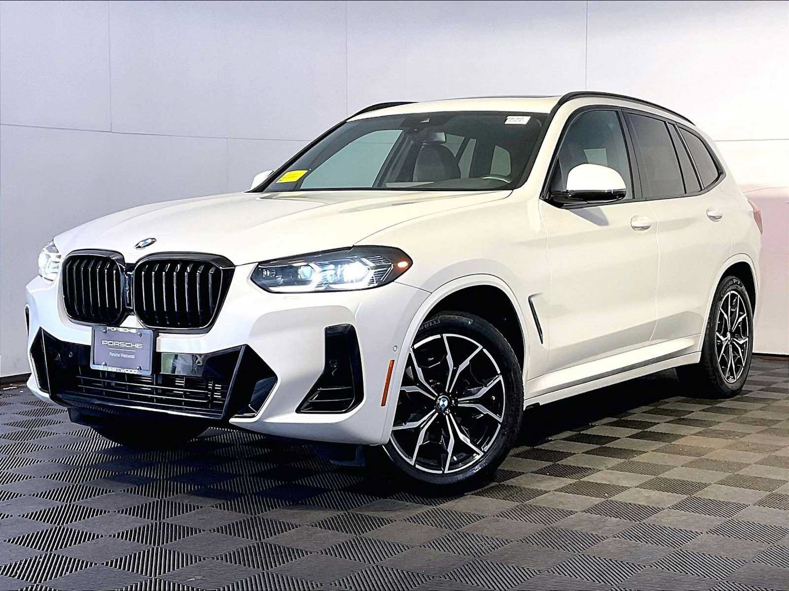 Used 2024 BMW X3 xDrive30i w/ Premium Package AWD/4WD image 1