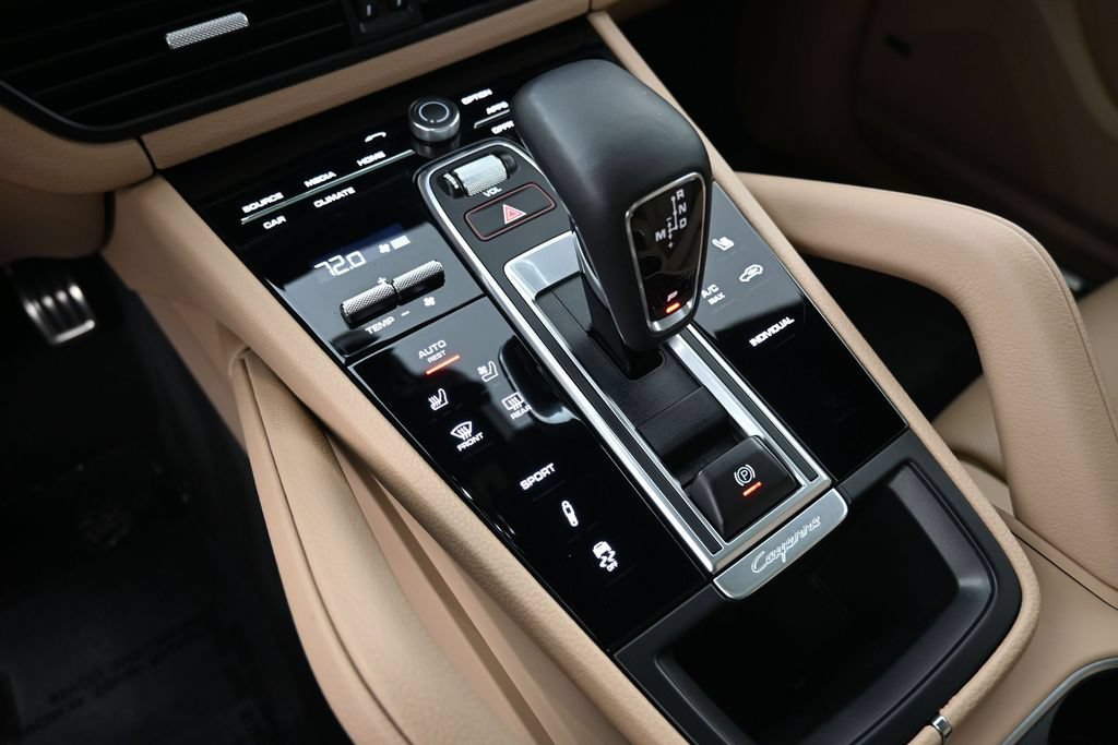 Certified 2021 Porsche Cayenne S AWD/4WD image 23