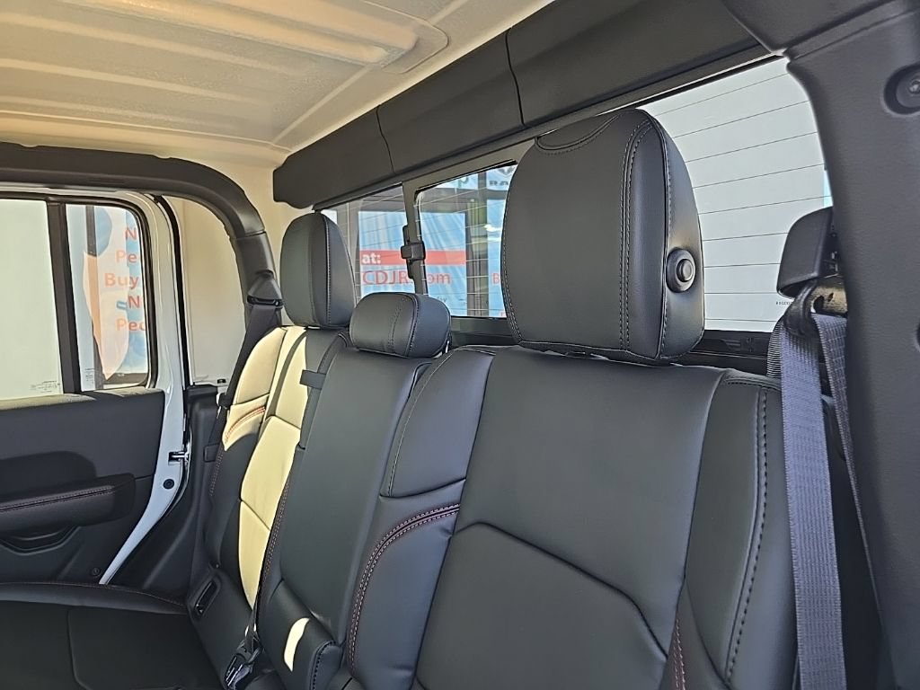 New 2026 Jeep Gladiator Mojave AWD/4WD image 98
