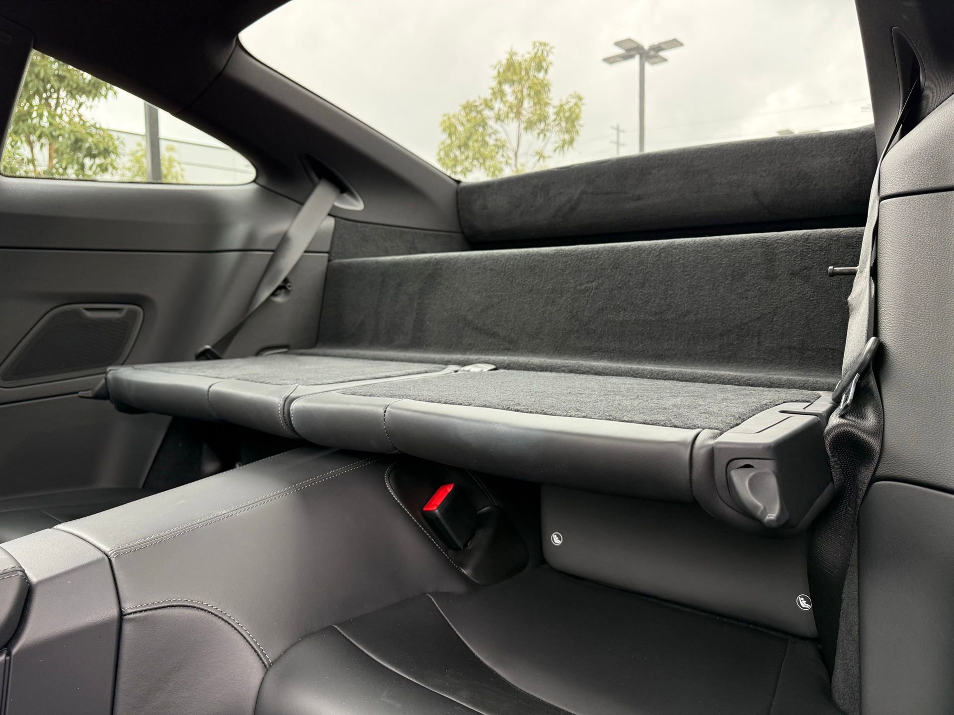 Certified 2023 Porsche 911 Carrera T w/ Sportdesign Package image 28