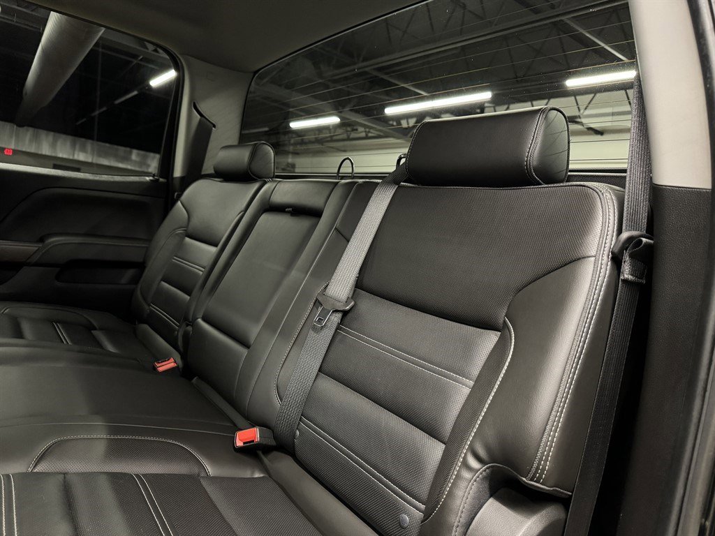 Used 2018 GMC Sierra 3500 Denali w/ Duramax Plus Package AWD/4WD image 27