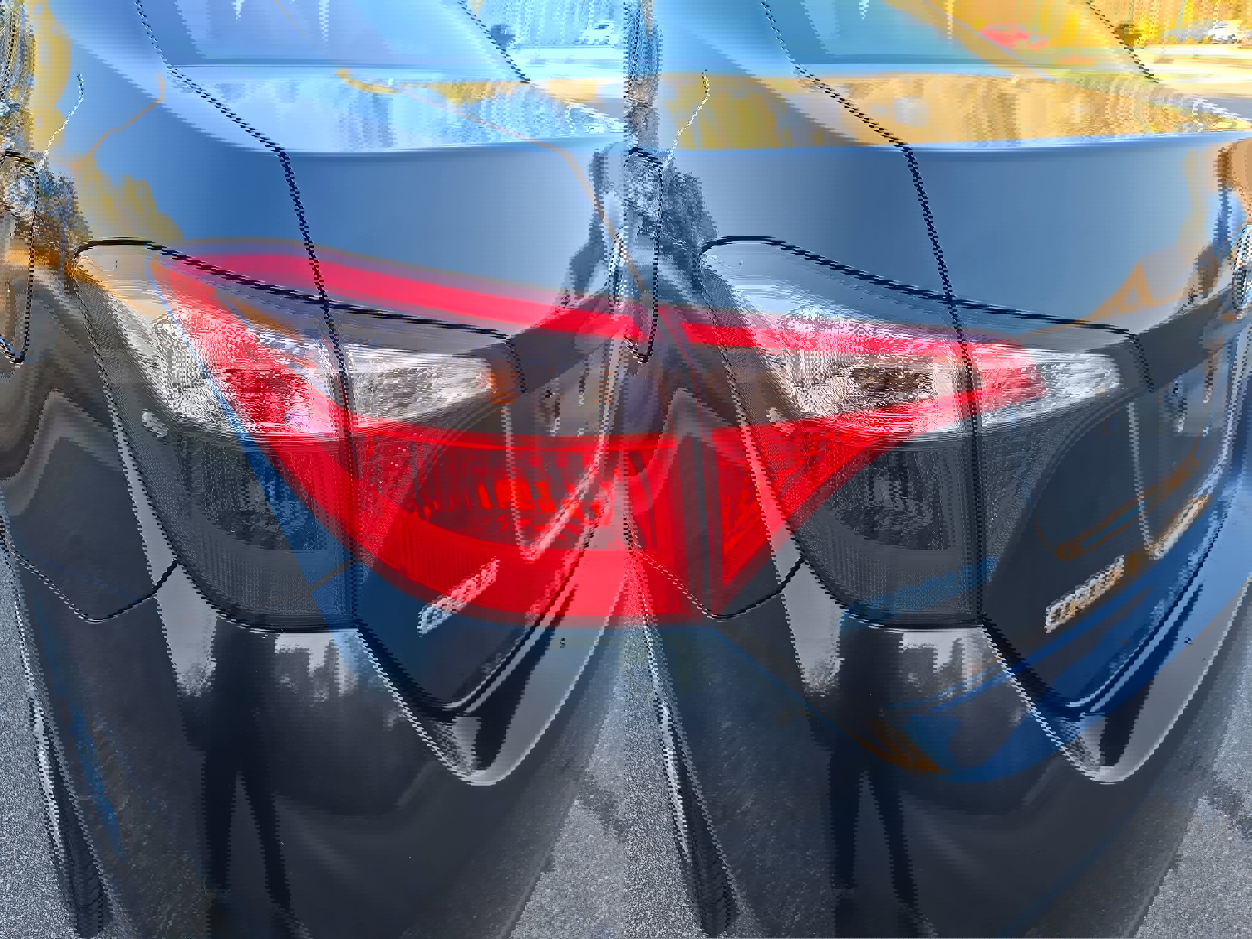 Used 2019 Toyota Corolla LE image 34