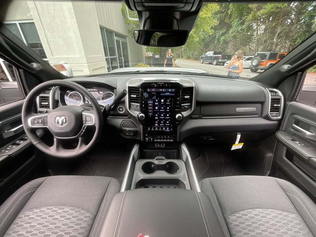 New 2027 RAM 3500 Big Horn AWD/4WD image 19