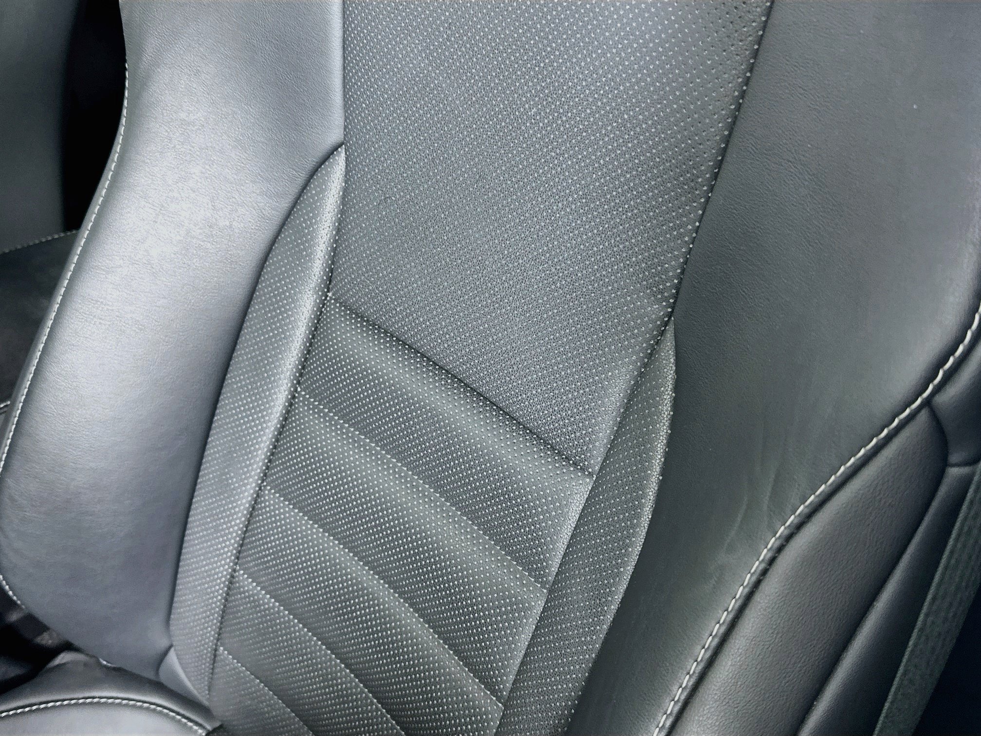Used 2022 Lexus IS 350 F Sport RWD image 19