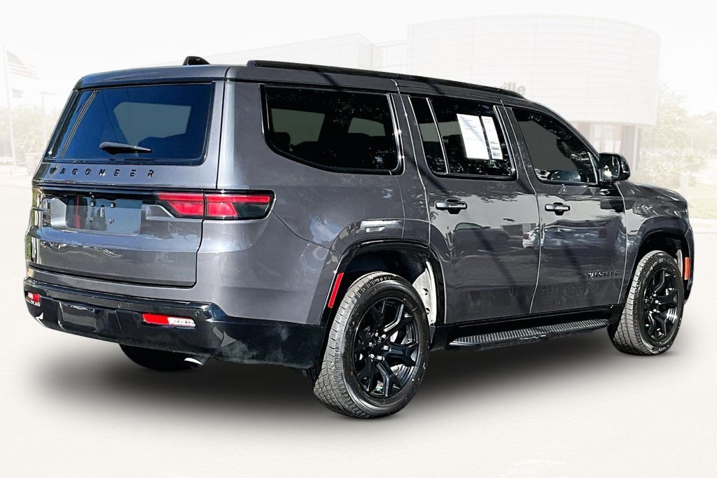 Used 2024 Jeep Wagoneer Series II AWD/4WD image 6