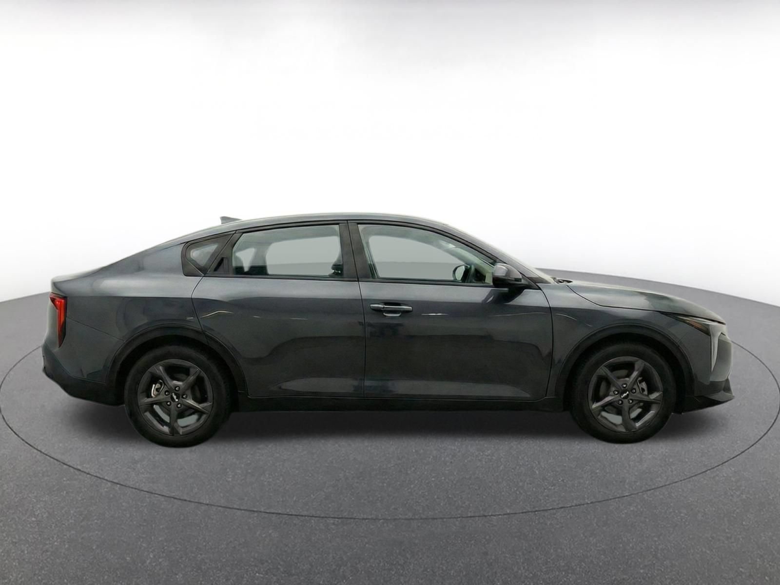 Used 2025 Kia K4 FWD image 13