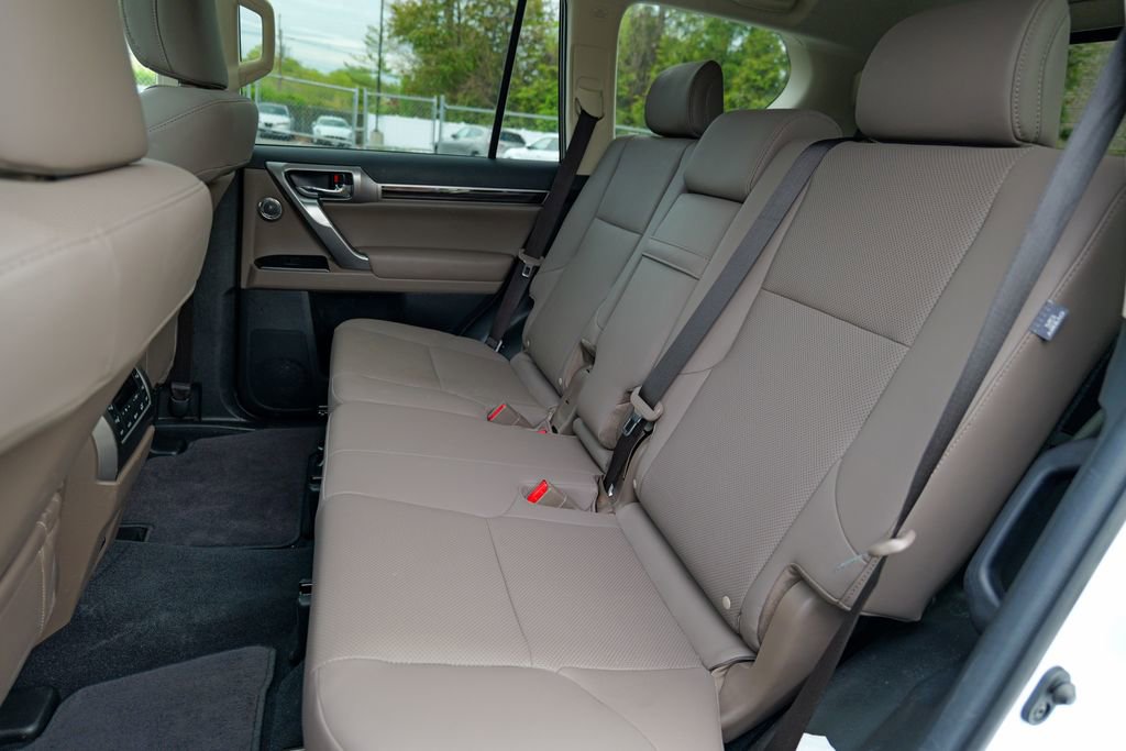 Used 2023 Lexus GX 460 Premium w/ Premium Plus Package AWD/4WD image 29