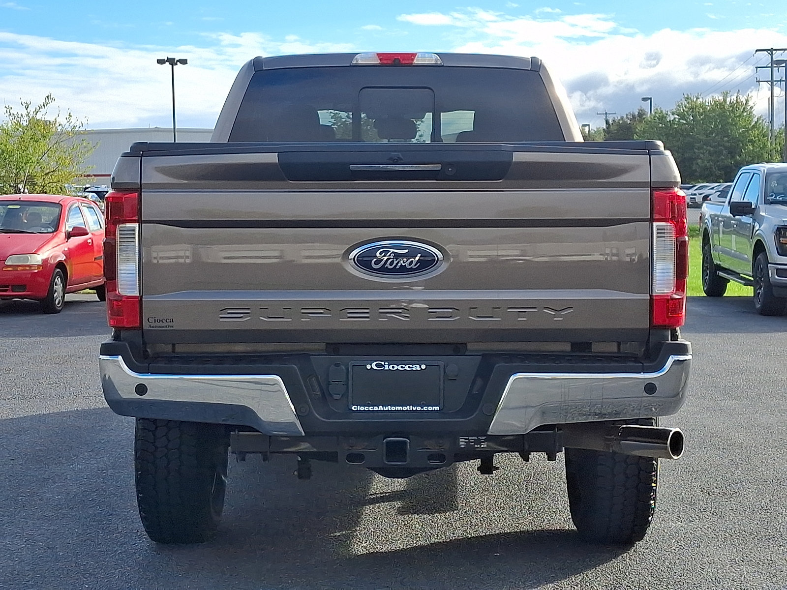Used 2019 Ford F250 Lariat w/ Lariat Ultimate Package AWD/4WD image 8