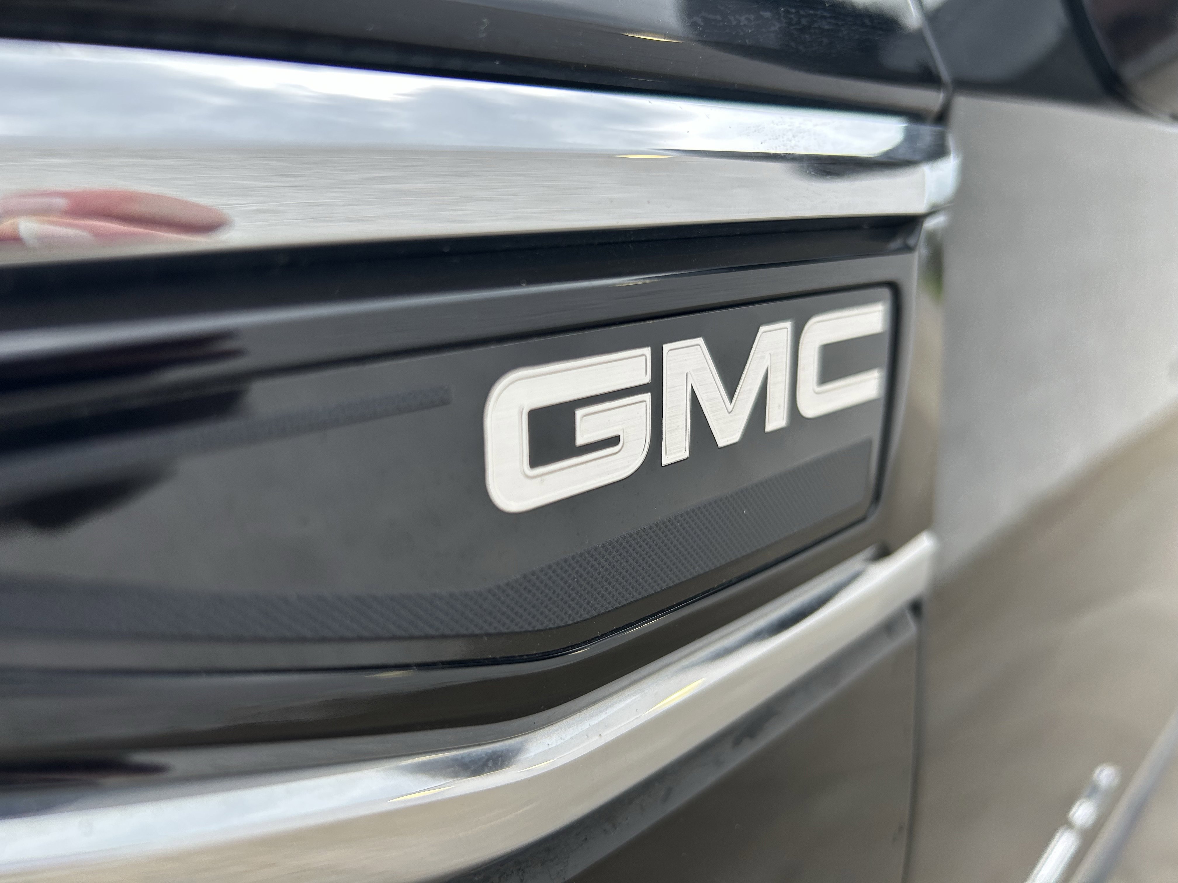 Used 2021 GMC Yukon SLT w/ SLT Premium Package AWD/4WD image 10