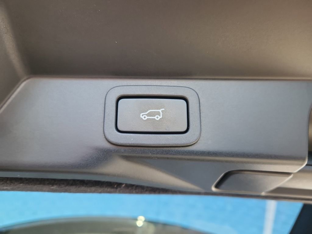 Used 2022 Land Rover Range Rover Sport HSE Silver Edition image 14