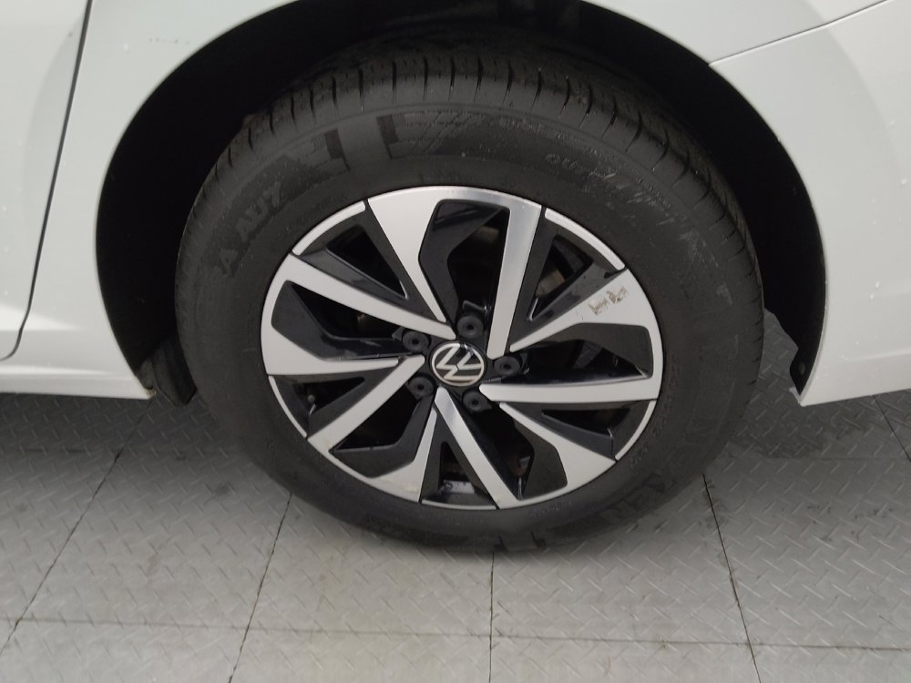 Used 2024 Volkswagen Jetta S image 31