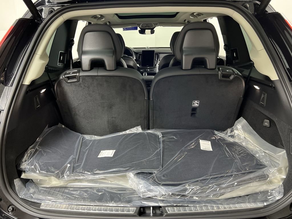 New 2026 Volvo XC90 B6 Ultra image 19