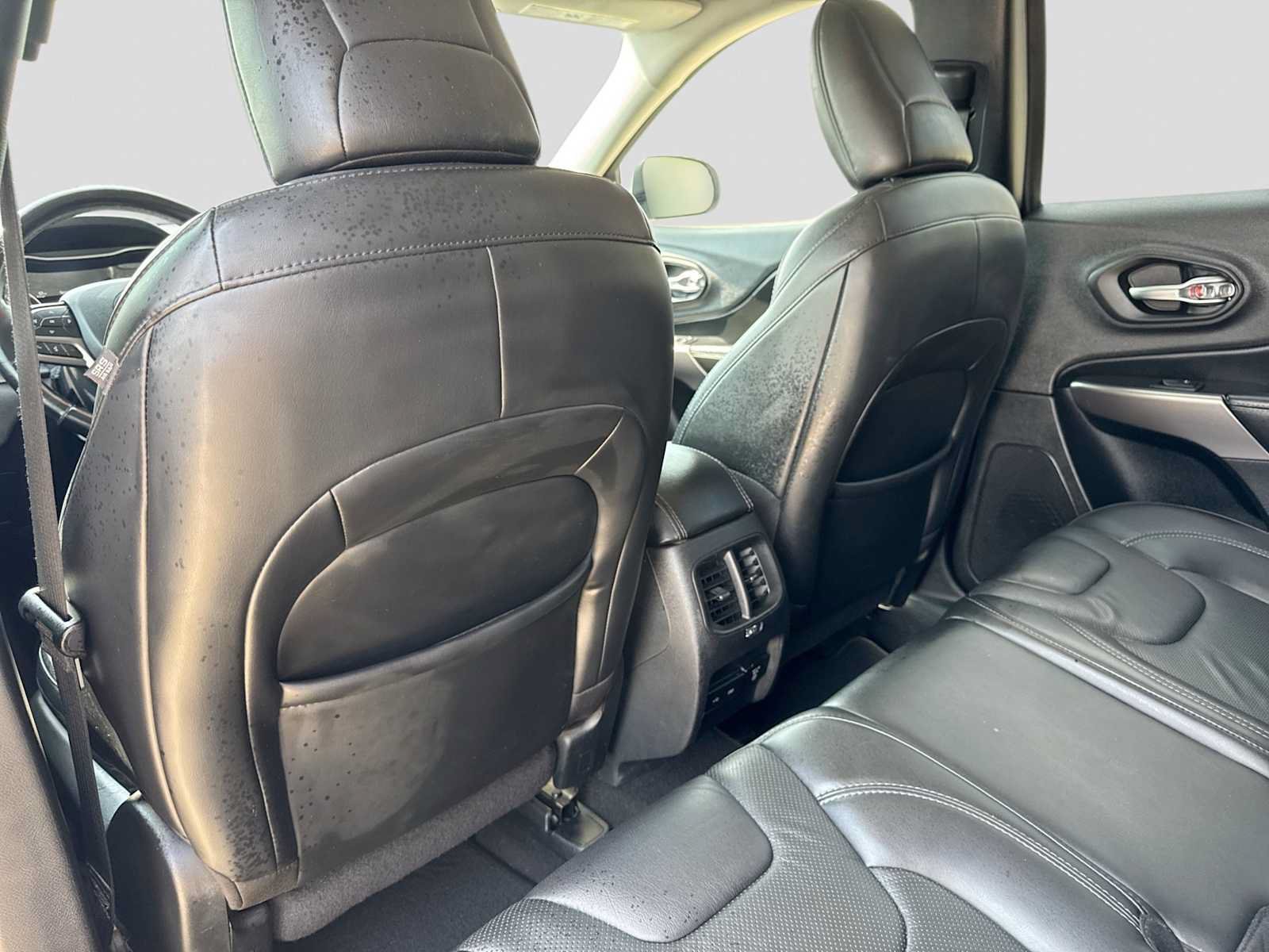 Used 2020 Jeep Cherokee Limited AWD/4WD image 17