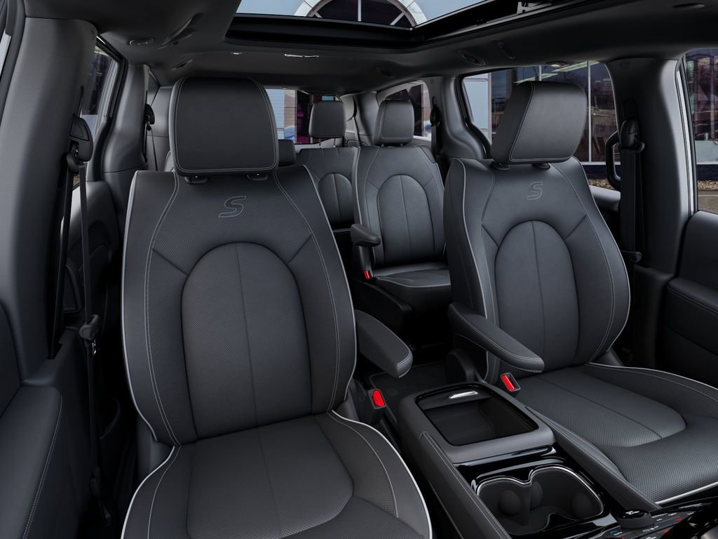 New 2027 Chrysler Pacifica Limited AWD/4WD image 16