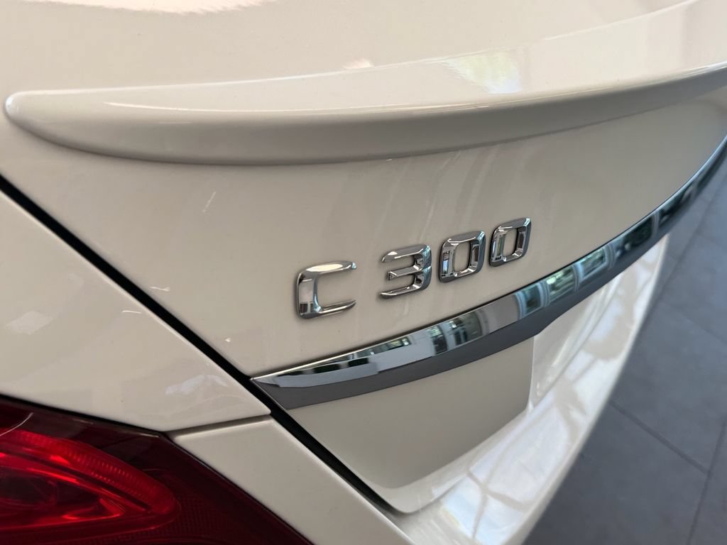 Used 2016 Mercedes-Benz C 300 4MATIC Sedan image 12