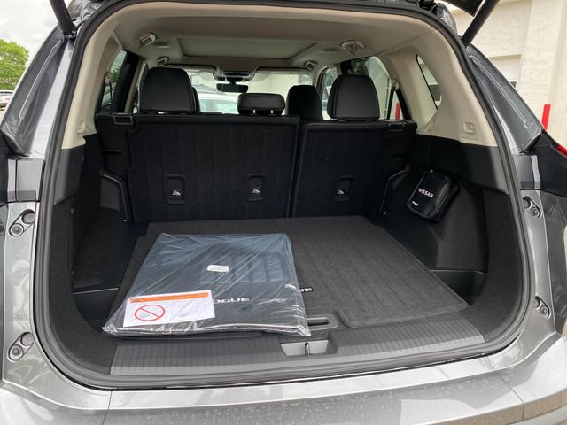 New 2026 Nissan Rogue Dark Armor AWD/4WD image 25