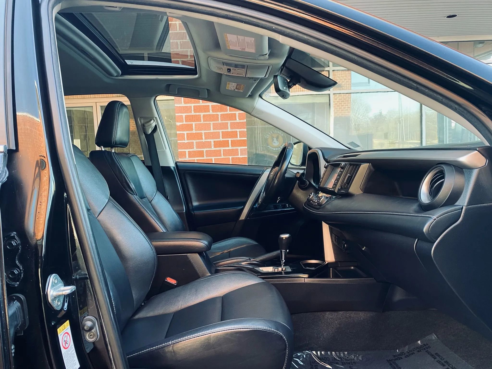 Used 2018 Toyota RAV4 Limited w/ All Weather Liner Package image 11