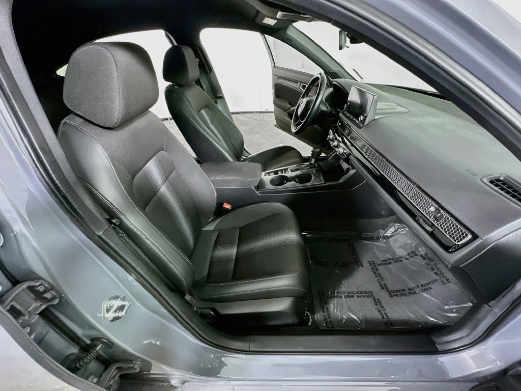 Used 2025 Honda Civic Sport image 14
