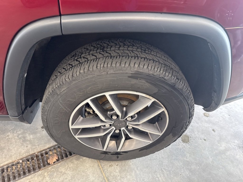 Used 2022 Jeep Grand Cherokee Limited image 34