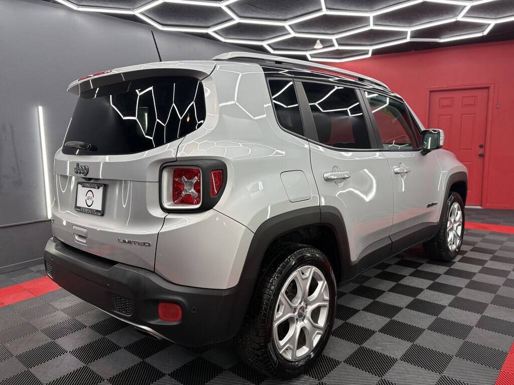 Used 2018 Jeep Renegade Limited w/ UConnect 8.4 Nav Group AWD/4WD image 4