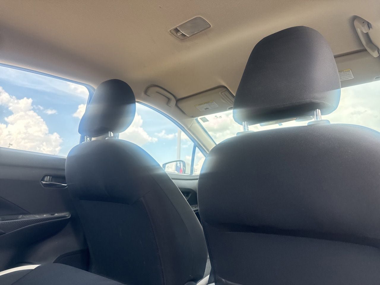 Certified 2022 Nissan Versa SV FWD image 27